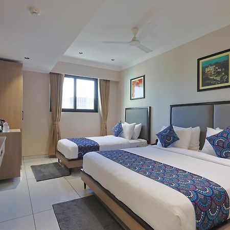 Hotel Royal Town Ahmedabad Bagian luar foto